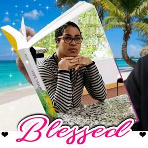 Meet your Posher, Laurell